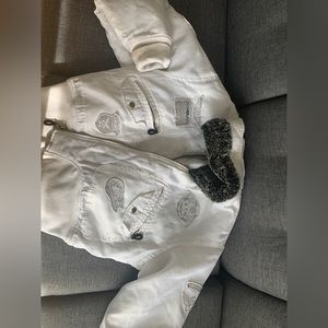 Brand: RB 83, colour: white and grey and Size: 2XL.